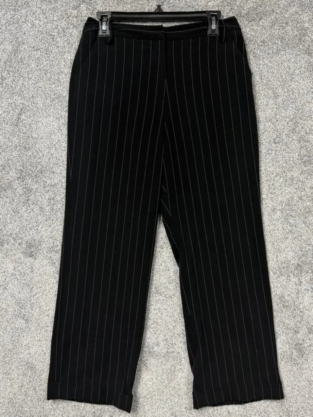 Larry Levine Pants Size 8P Pinstripe Office Chic Classic Preppy Business Casual